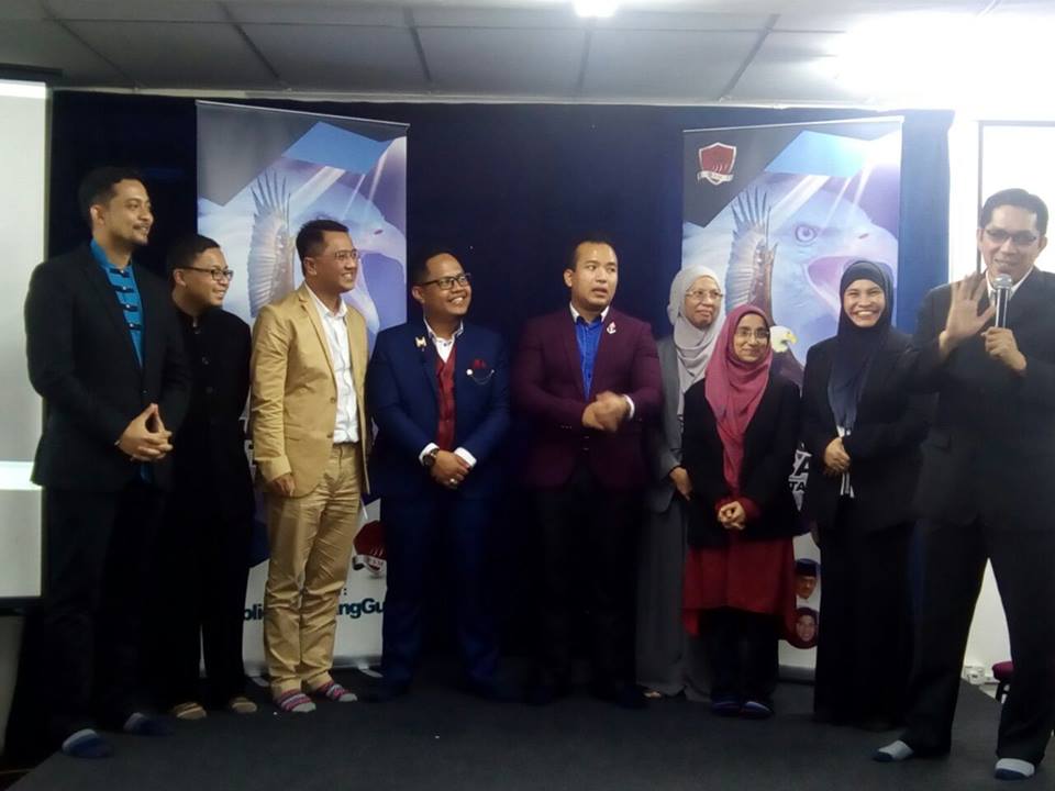 Saya Menekuni Cara Puan Guru dan Dato’ Roslan Menulis. Ini 15 Tip Yang Saya Dapat